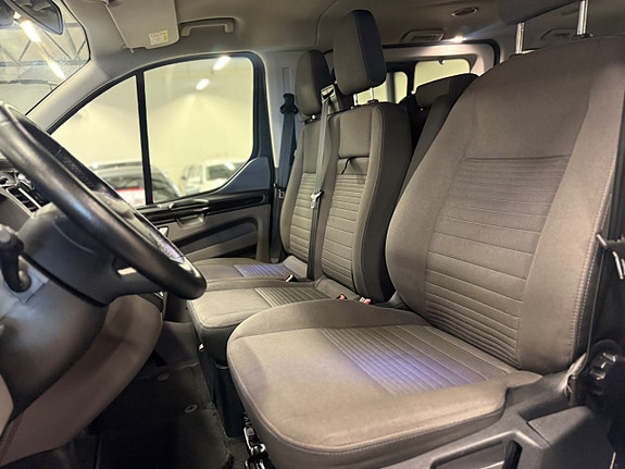 Ford Custom Tourneo 13 of 24