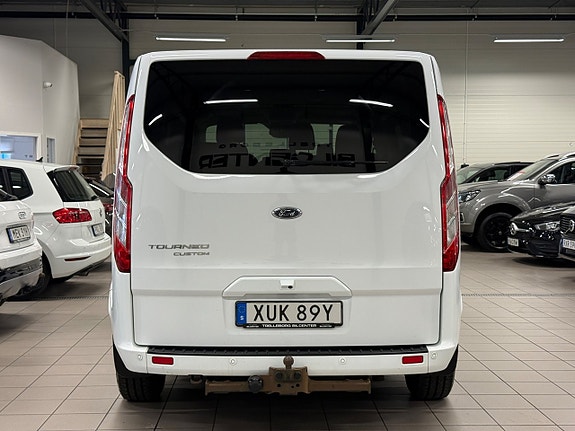Ford Custom Tourneo 9 of 24