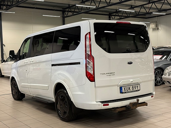 Ford Custom Tourneo 8 of 24