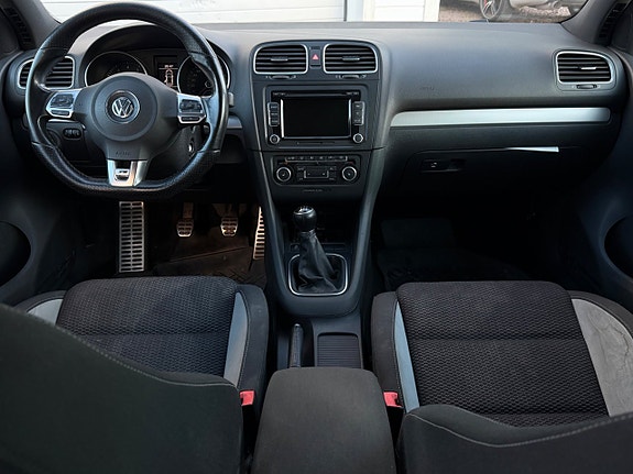 Volkswagen Golf VI 6 of 10