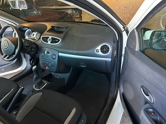 Renault Clio 4 of 5