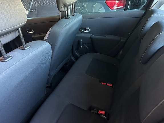 Renault Clio 6 of 6