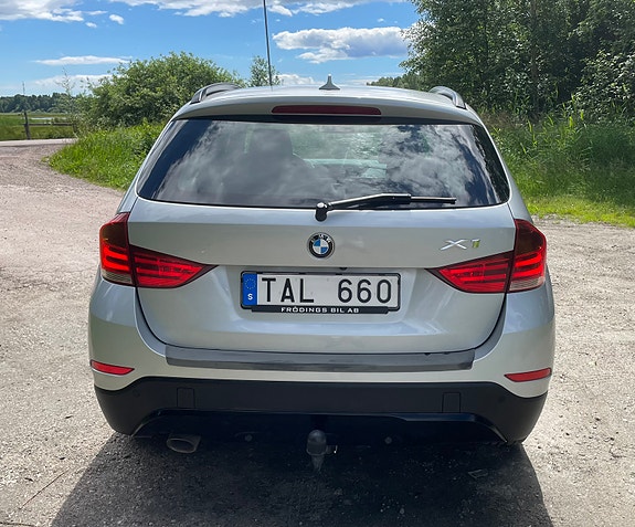 BMW X1 4 of 5