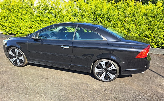 Volvo C70 4 of 5
