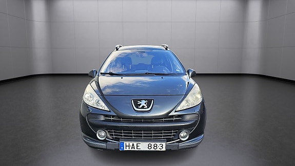Peugeot 207 2 of 5