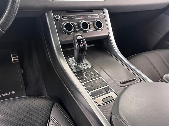 Land Rover Range Rover Sport 8 of 16