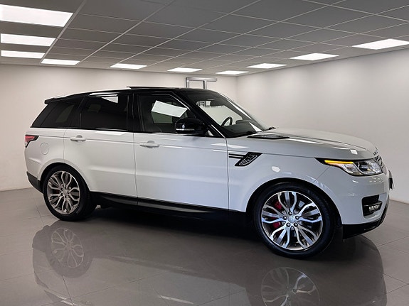 Land Rover Range Rover Sport 12 of 16