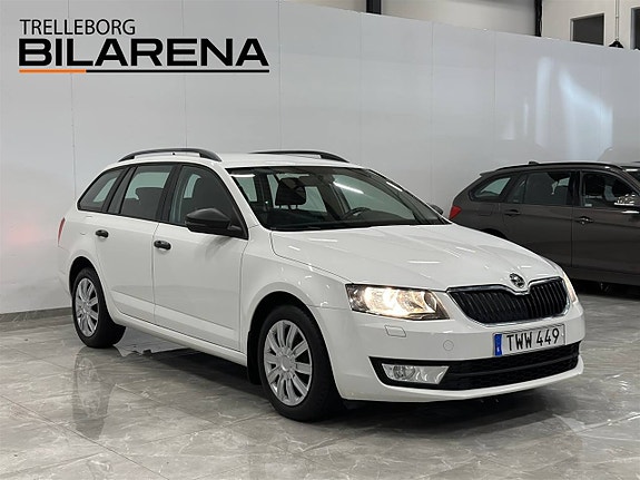 Skoda Octavia 2 of 5