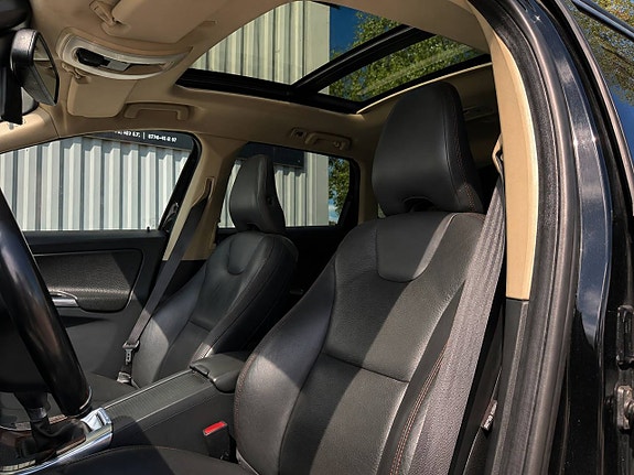 Volvo XC60 8 of 11
