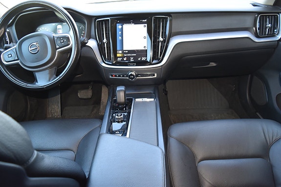 Volvo V60 9 of 14
