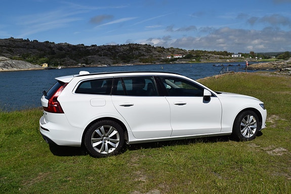 Volvo V60 3 of 14