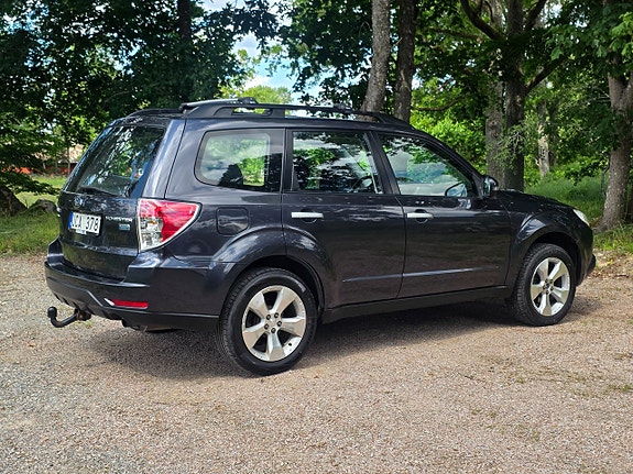 Subaru Forester 3 of 5