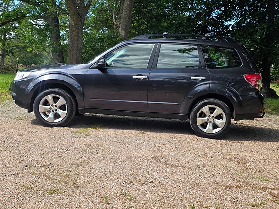 Subaru Forester 5 of 5