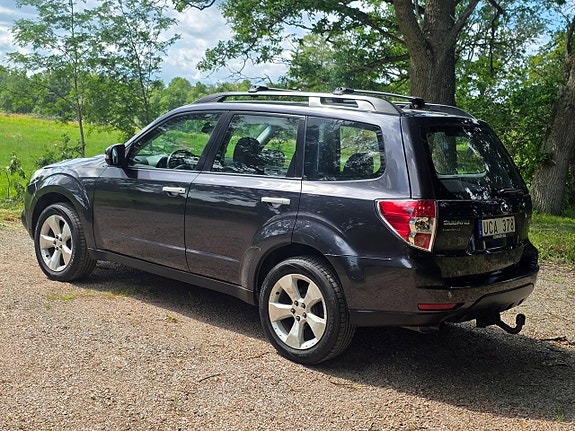 Subaru Forester 4 of 5