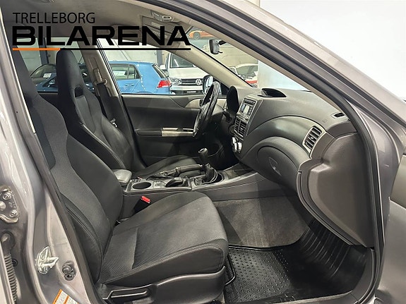 Subaru Impreza 13 of 21