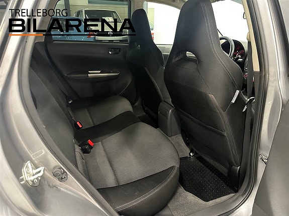Subaru Impreza 20 of 21