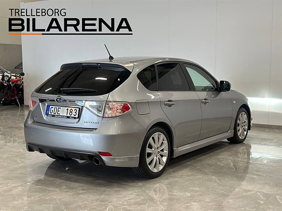 Subaru Impreza 7 of 21