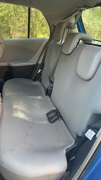 Toyota Yaris 7 of 8