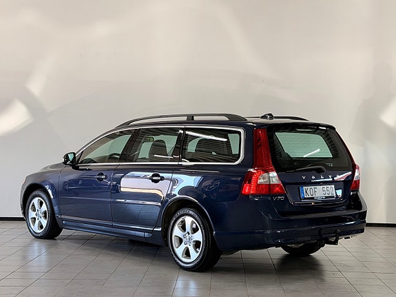 Volvo V70 4 of 5