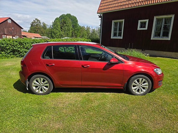 Volkswagen Golf VII 3 of 5