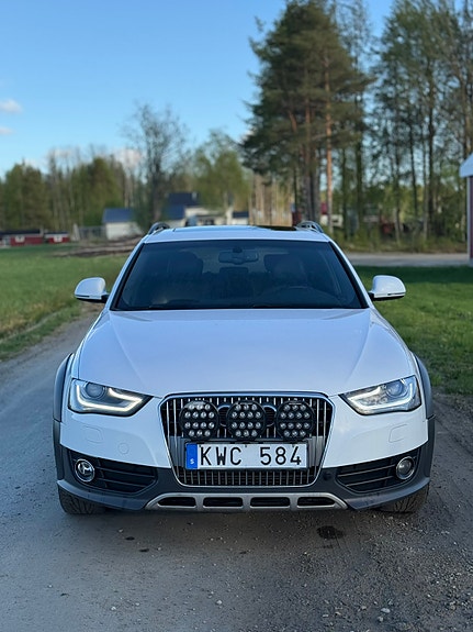 Audi A4 allroad 5 of 5
