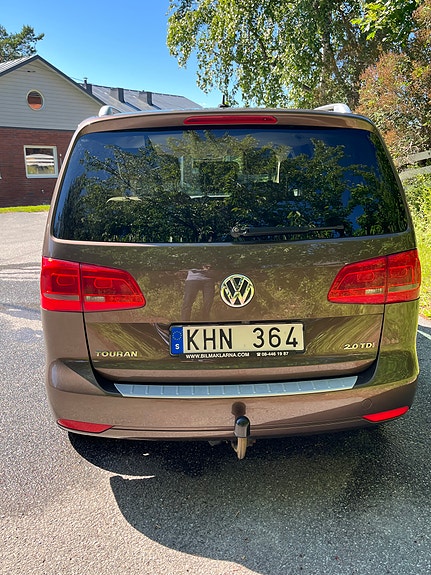 Volkswagen Touran 4 of 5