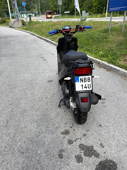 Pgo Big Max 3 of 4