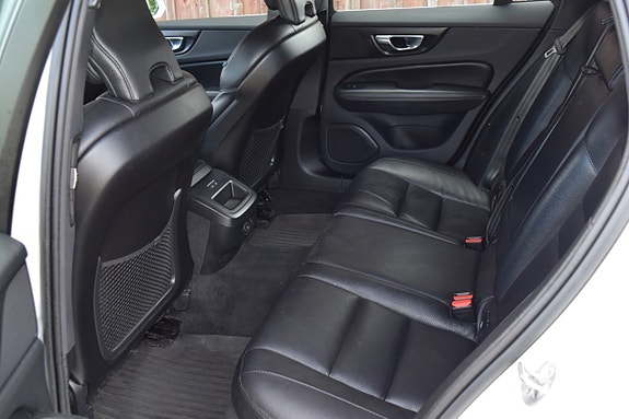 Volvo V60 10 of 13
