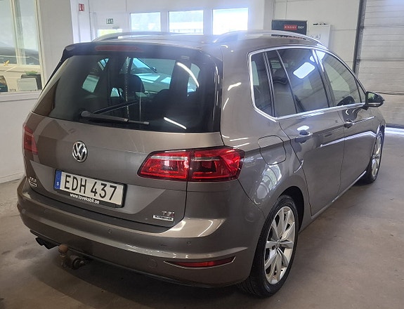 Volkswagen Golf Sportsvan 4 of 5