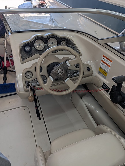 Glastron 185 GT 3 of 5