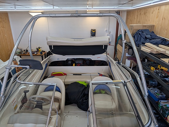 Glastron 185 GT 2 of 5