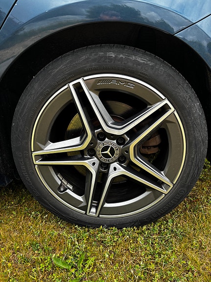 Mercedes-Benz A250 e 5 of 5