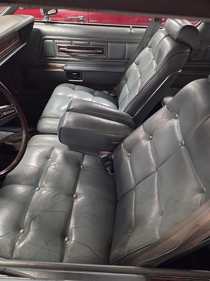 Lincoln Continental Mark IV 4 of 5