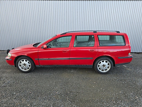Volvo V70 5 of 5