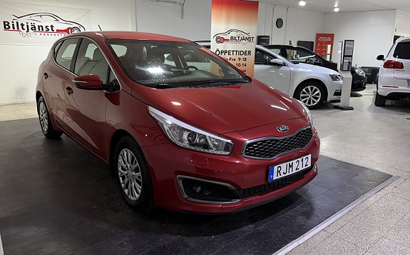 Kia Ceed 3 of 5