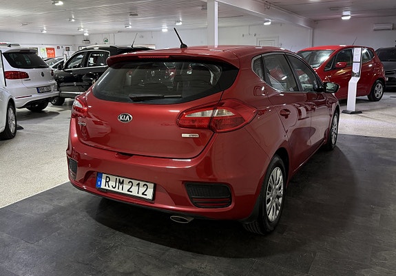 Kia Ceed 5 of 5