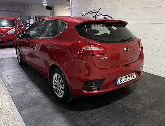 Kia Ceed 4 of 5