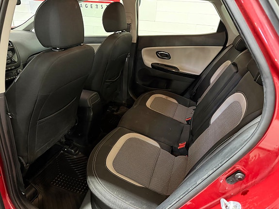 Kia Ceed 8 of 8