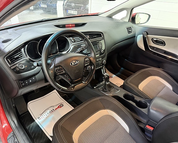 Kia Ceed 6 of 8