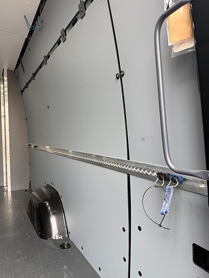 Mercedes-Benz Sprinter 319 18 of 26