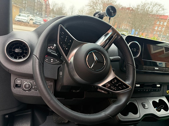 Mercedes-Benz Sprinter 319 9 of 26