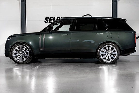 Land Rover Range Rover 3 of 5