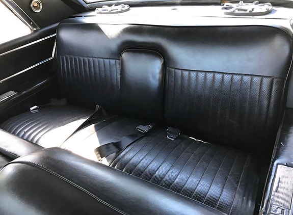Cadillac Deville 9 of 11