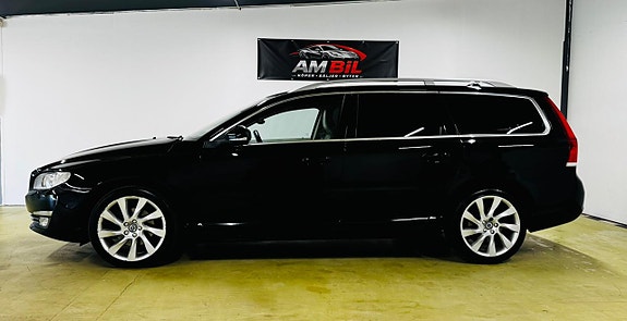 Volvo V70 2 of 5