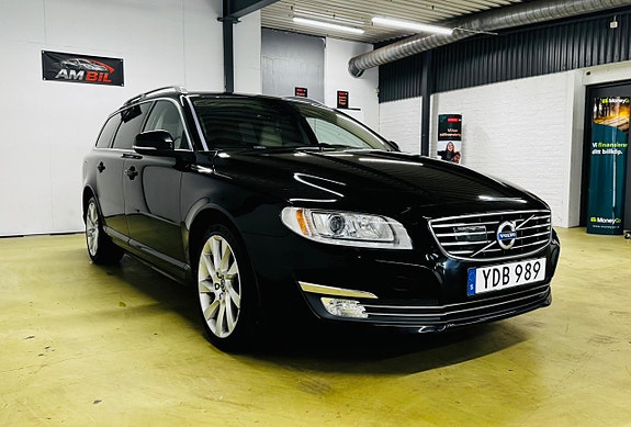 Volvo V70 4 of 5