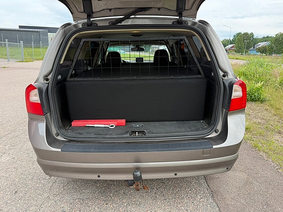 Volvo V70 11 of 11