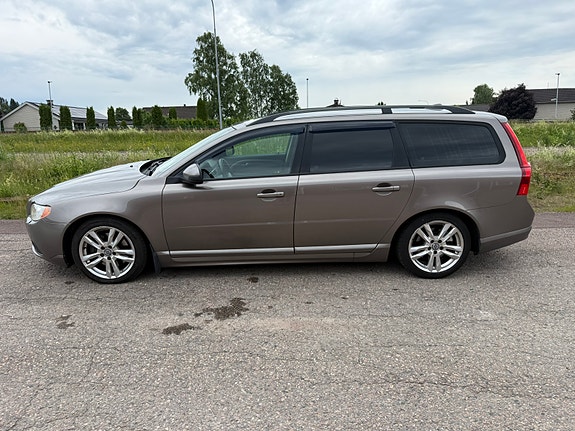 Volvo V70 5 of 11