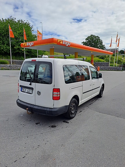Volkswagen Caddy Maxi 4 of 5