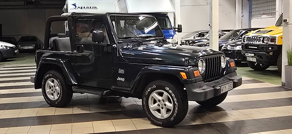Jeep Wrangler 5 of 9