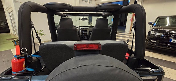 Jeep Wrangler 9 of 9